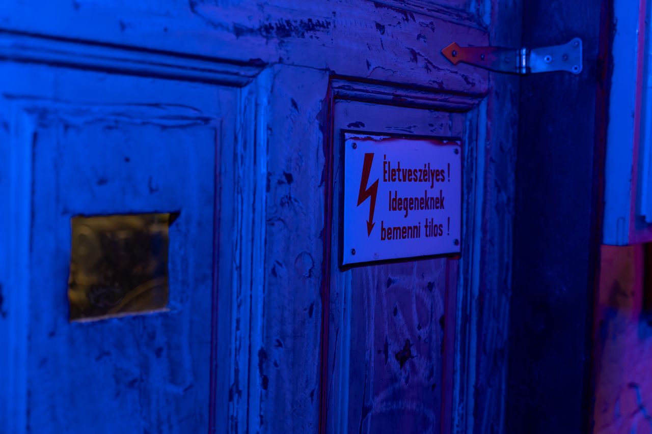 Chernobyl escape room – lead doors